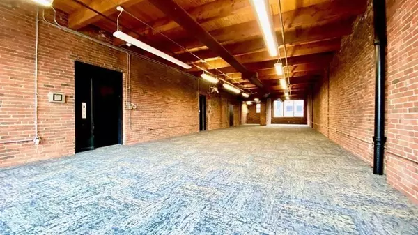 132 Lincoln St #10, Boston, MA 02111