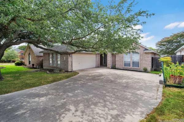 8463 ULYSSES, Universal City, TX 78148-2615