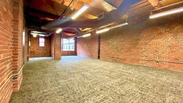 132 Lincoln St #10, Boston, MA 02111