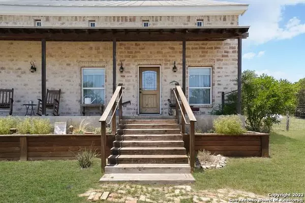 26135 MARK OSBORNE ST, San Antonio, TX 78255-3430