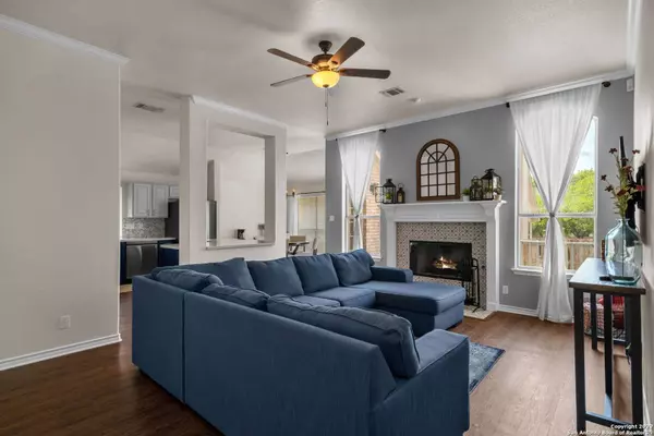 8463 ULYSSES, Universal City, TX 78148-2615