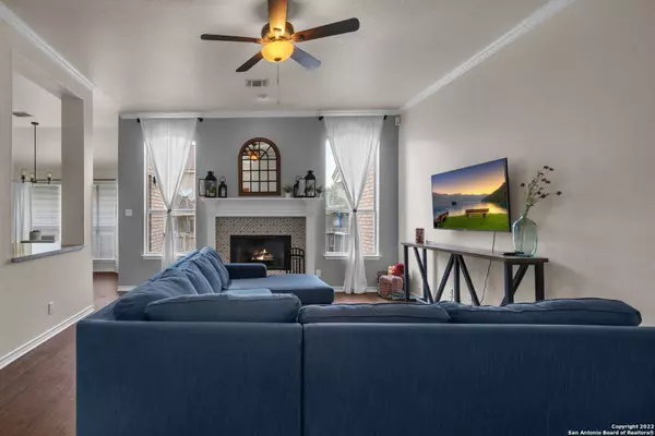 8463 ULYSSES, Universal City, TX 78148-2615