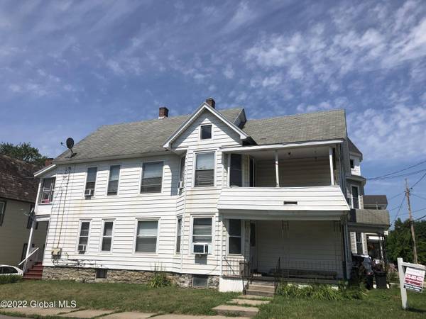 36 Arnold AVE, Amsterdam, NY 12010