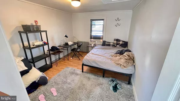 215 ELLIS ST, Glassboro, NJ 08028