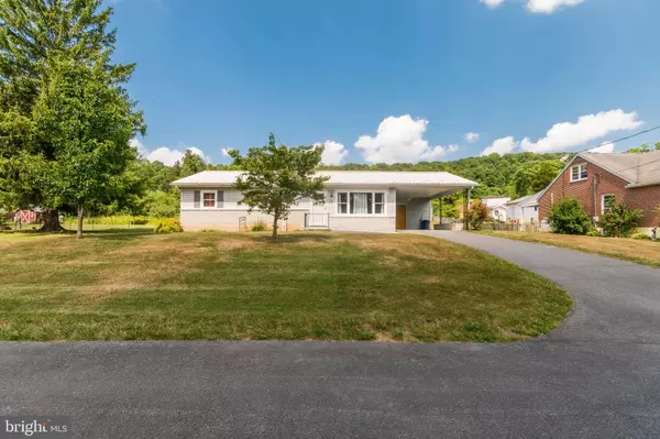 26 RUMSEY LN, Berkeley Springs, WV 25411
