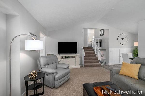 2426 Dewberry Drive, Grand Rapids, MI 49505