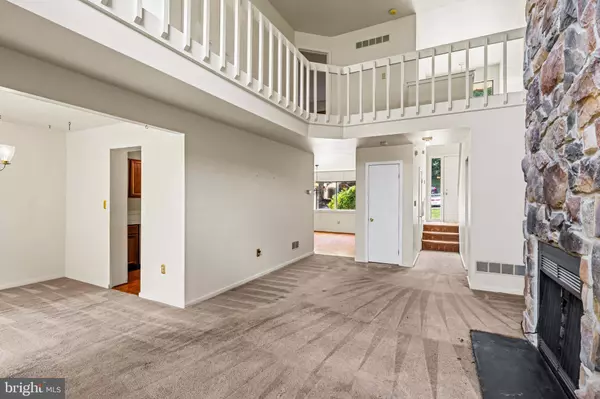 451 LYNETREE DR, West Chester, PA 19380