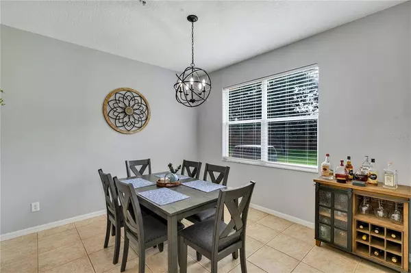 2272 WEKIVA VILLAGE LN, Apopka, FL 32703