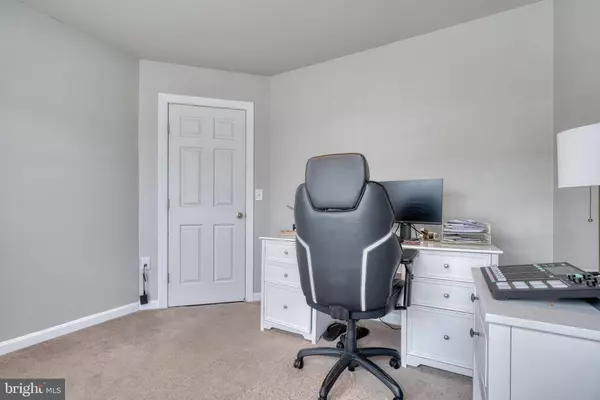 670 HUNTING FIELDS, Middle River, MD 21220