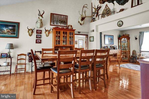 32 HENNE RD, Bernville, PA 19506