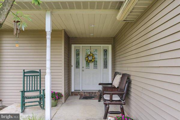 32 HENNE RD, Bernville, PA 19506