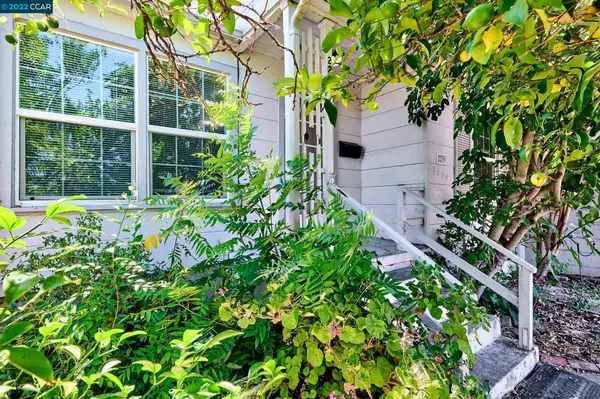 2290 Acacia Dr, Concord, CA 94520