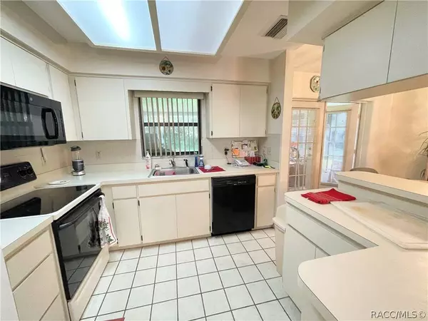 6639 W Heritage DR, Homosassa, FL 34448