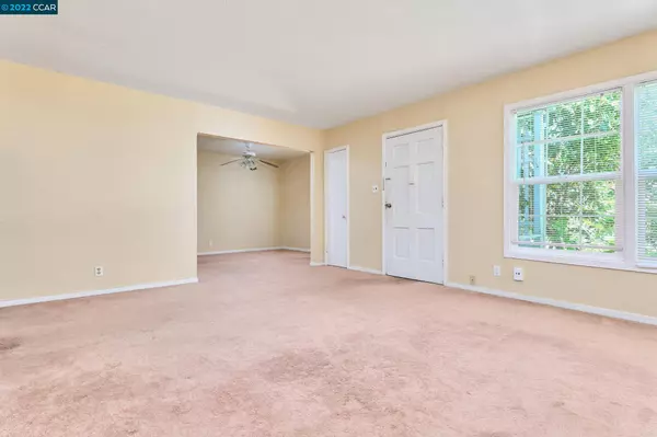 2290 Acacia Dr, Concord, CA 94520