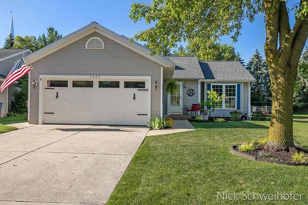 2426 Dewberry Drive, Grand Rapids, MI 49505
