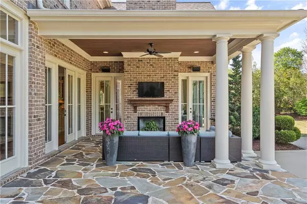 1040 Lancaster SQ, Roswell, GA 30076