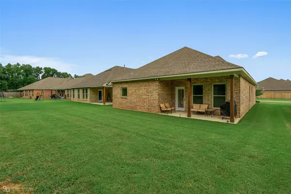 377 Coppice Place, Bossier City, LA 71111