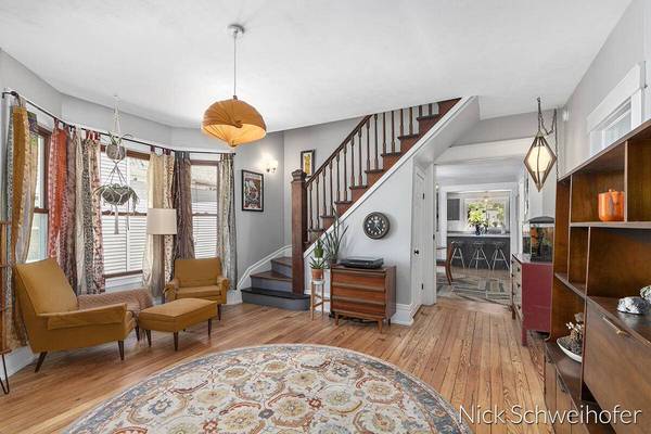 365 Maple Avenue, Holland, MI 49423