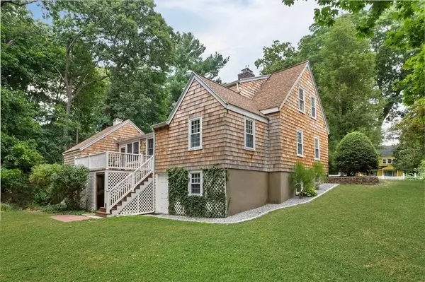 27 Strathmore Rd, Wakefield, MA 01880