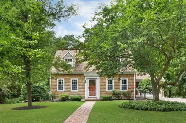 27 Strathmore Rd, Wakefield, MA 01880