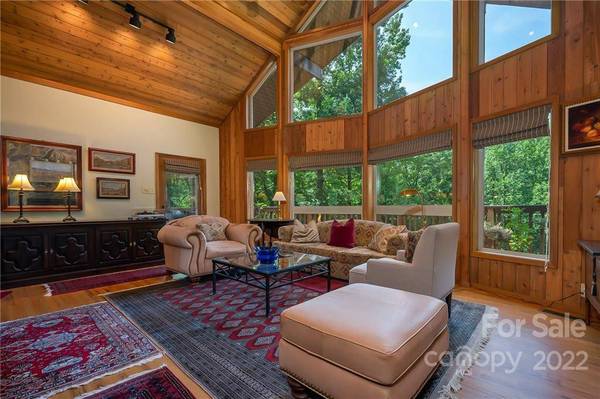 201 Chocolate Drop Mountain RD, Columbus, NC 28722