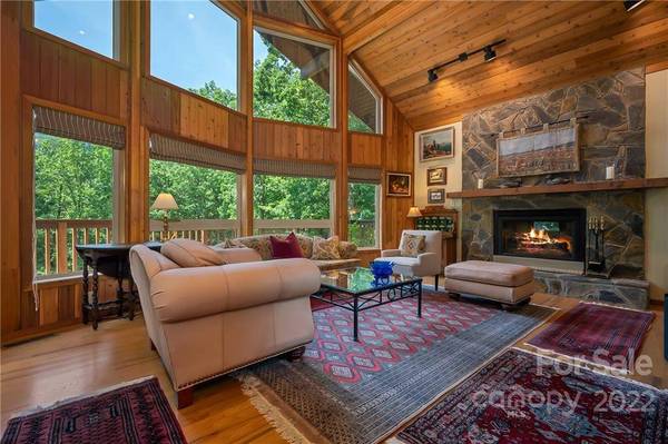 201 Chocolate Drop Mountain RD, Columbus, NC 28722