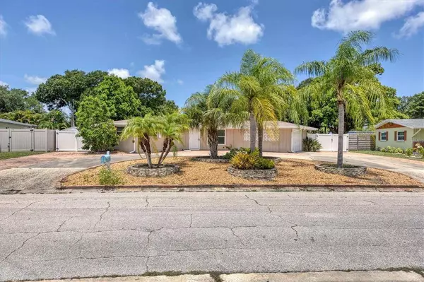 2708 CROTON AVE, Sarasota, FL 34239