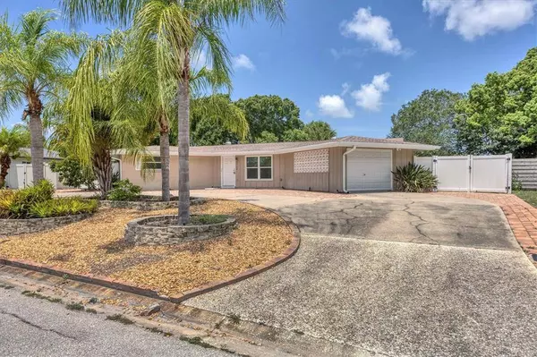 2708 CROTON AVE, Sarasota, FL 34239