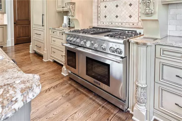 1040 Lancaster SQ, Roswell, GA 30076