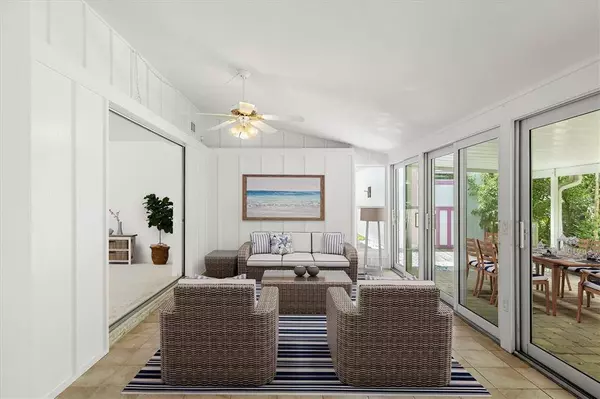 2708 CROTON AVE, Sarasota, FL 34239