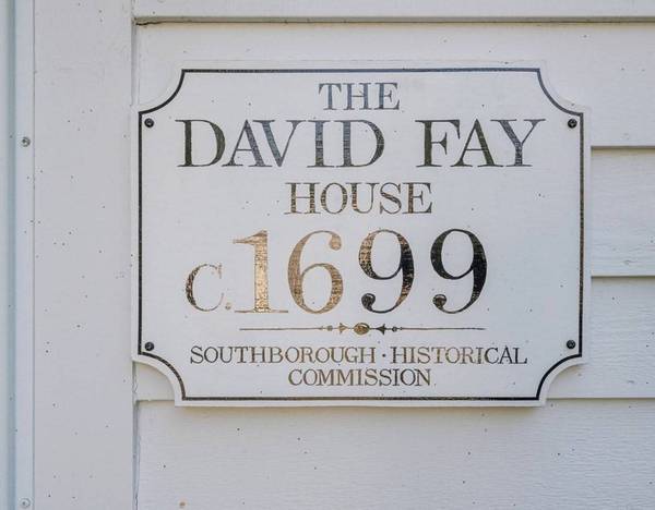 7 Central St, Southborough, MA 01772