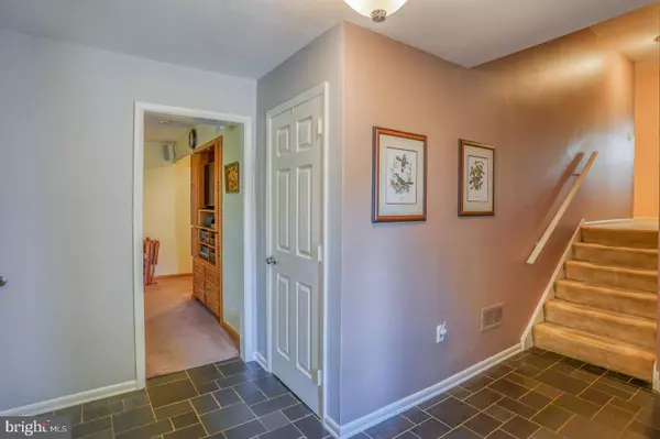 280 POND DR, Hockessin, DE 19707