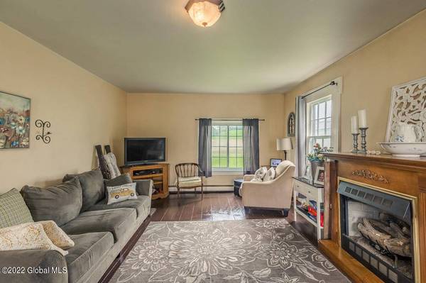 436 Scotch Church RD, Duanesburg, NY 12137