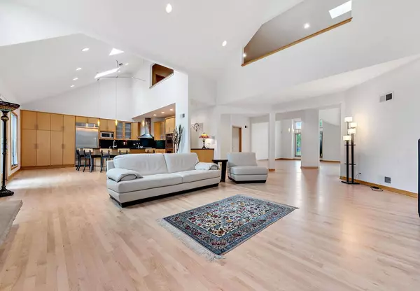 12165 Oxford Court, Lemont, IL 60439