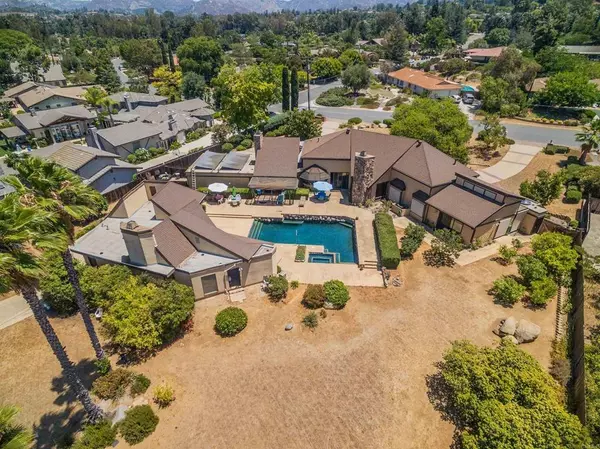 12820 Camino Del Valle