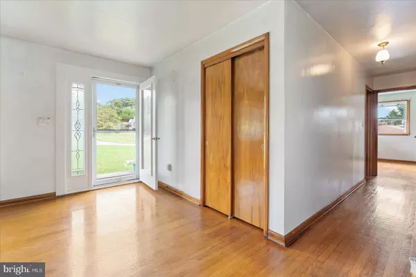 4809 WESTFIELD DR, Hampstead, MD 21074