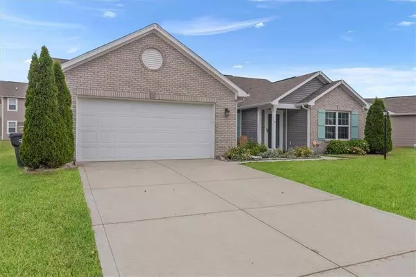 1722 N Creekwater PASS, Greenfield, IN 46140