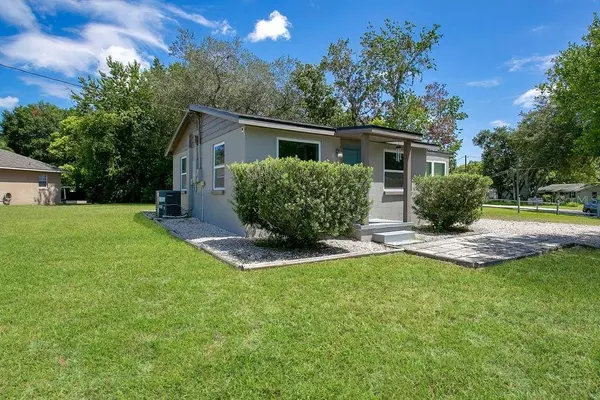 252 COLOMBA RD, Debary, FL 32713