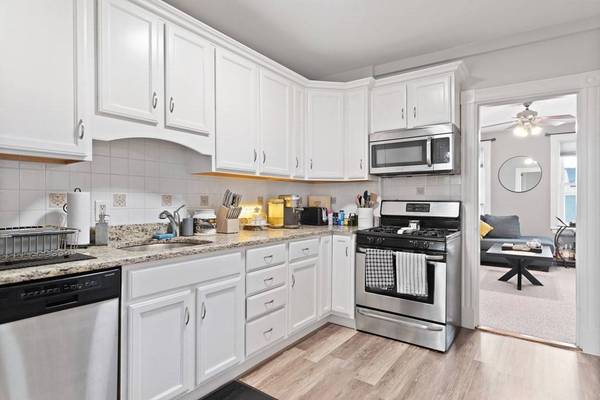 39 Story St #2, Boston, MA 02127