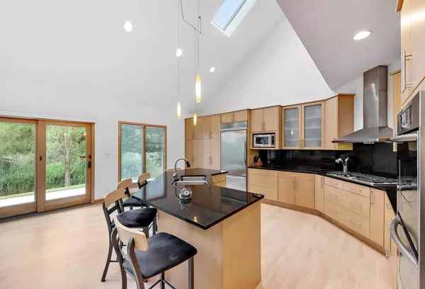 12165 Oxford Court, Lemont, IL 60439