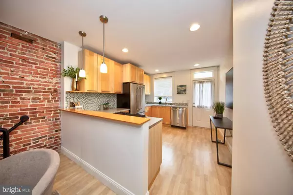 2604 FLEET ST, Baltimore, MD 21224