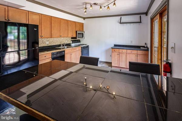 55 KING AVE, Marlton, NJ 08053