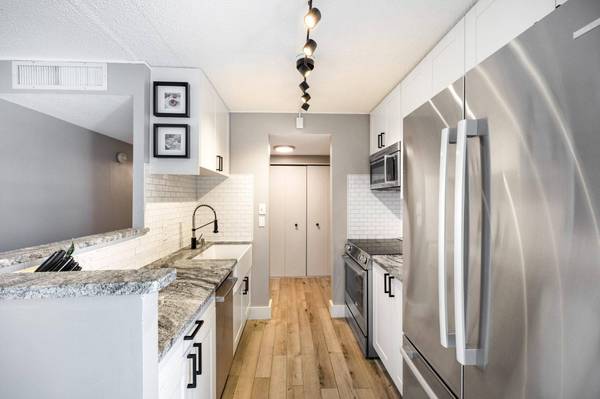 1920 S 1st ST #809, Minneapolis, MN 55454