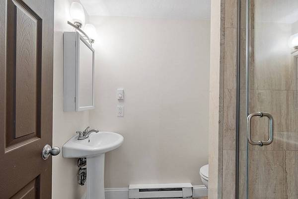 426 Saratoga St, Boston, MA 02128