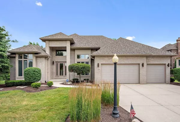 12165 Oxford Court, Lemont, IL 60439