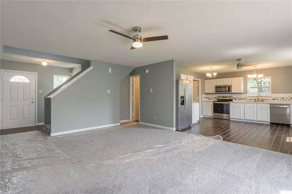 2364 Harvest Moon DR, Greenwood, IN 46143