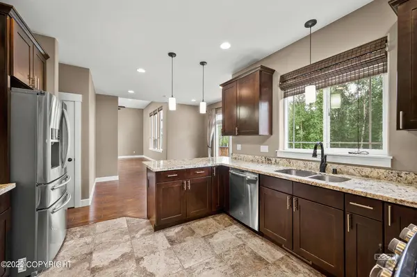 6020 E Fetlock Drive, Wasilla, AK 99654