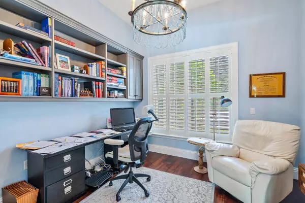 18492 SE Heritage DR, Tequesta, FL 33469