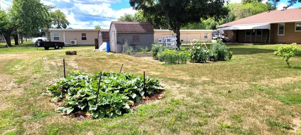 301 S Walnut ST, Belle Plaine, MN 56011