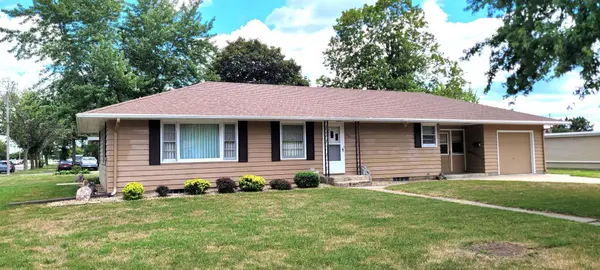 301 S Walnut ST, Belle Plaine, MN 56011